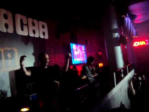 16 Bit Lolitas - Pacha Bs. As. - 17/04/2010 - (" This moment " - Nic Chagall)