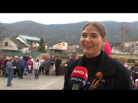 Vôňa zabíjačkových špecialít a folklór: Pečovská Nová Ves ožila fašiangovou slávnosťou