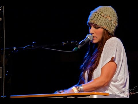 Hire Michele Karmin - Singing Pianist in Riverton, NJ | GigSalad