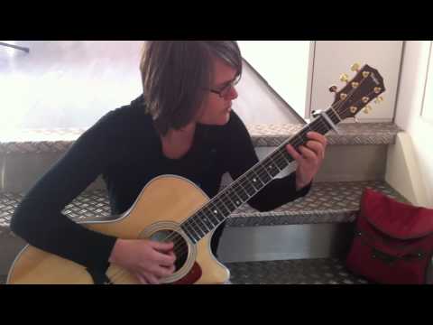 Fire and Rain, James Taylor cover Yvonne op de Taylor 412CE Rosewood