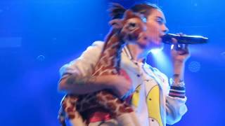 11/15 Tegan & Sara - Hang On to the Night feat. Giraffe @ The Fillmore, Philadelphia, PA 11/03/16