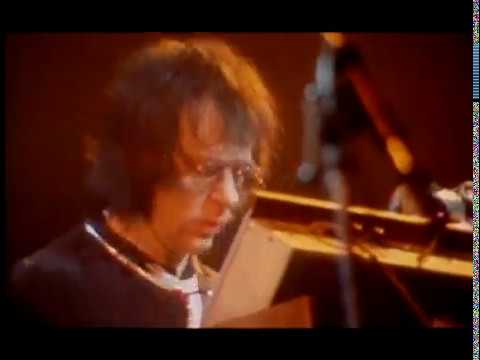 Manfred Mann's Earth Band - Spirits In The Night (1975) [fan video edit]