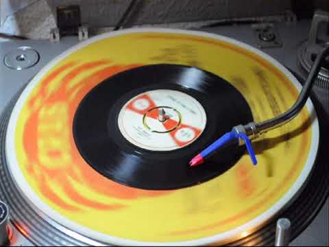 Slim Smith & The Uniques - Trying To Find A Home