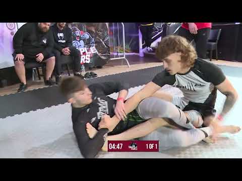 Grapple Wars 3   Zackary Ford vs Iwan Brisbane No-Gi Grappling