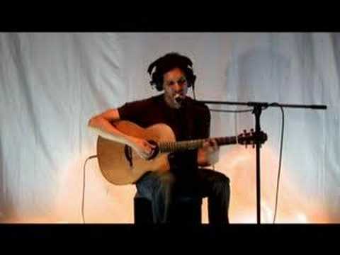 Yoav - Beautiful Lie (Engine Room Session)