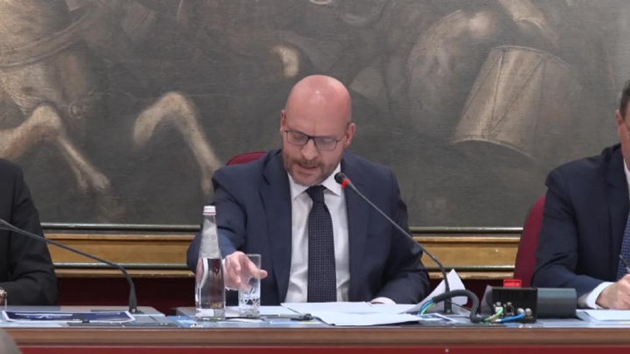 Lorenzo Fontana: Roggero non è candidabile, sulla grazia decide il Colle