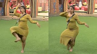 Download lagu What the hell is this 😬🤐 Paru Dance Unseen Today... mp3 Download lagu What the hell is this 😬🤐 Paru Dance Unseen Today... mp3