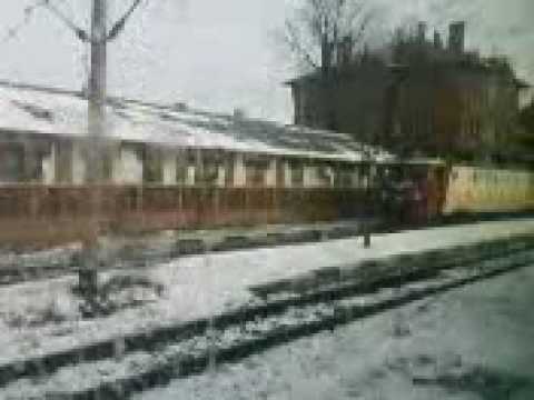 P 5562 Suceava N - Botosani intra in gara Suceava