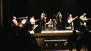 Anna i Nagore - Speechless/ I want it all (bis). Concierto fiestas Benicàssim 2012