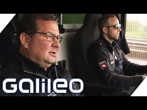 Reisebus für Häftlinge: Wie sicher ist ein Gefangenen-Transport? | Galileo | ProSieben