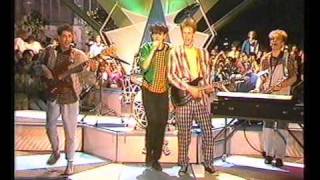 Roberto Jacketti And The Scooters - I Saved The Day video