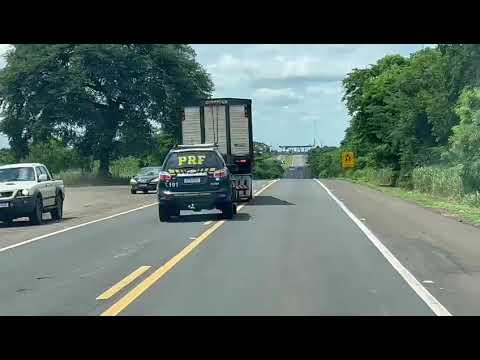 PRF persegue e troca tiros na BR-163 com homem que roubou caminhão; assista