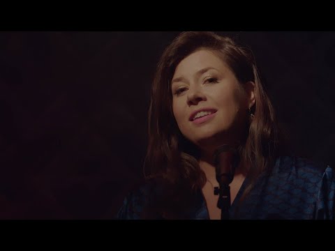 Monika Borzym - "Kiss"