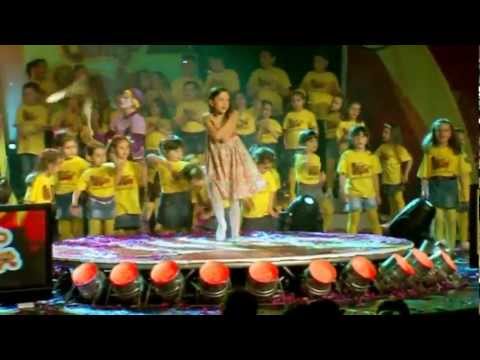 Супер Ѕвезда 2012 - Лора Петкова - Папагалчето Рики