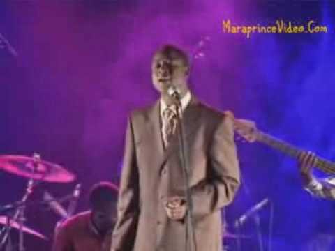 Thione Seck - Mane Mi Nioul ( LIVE)