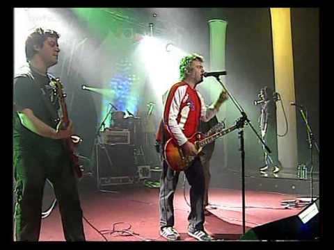 Los Pericos video Ojos de ciudad - CM Vivo 2005