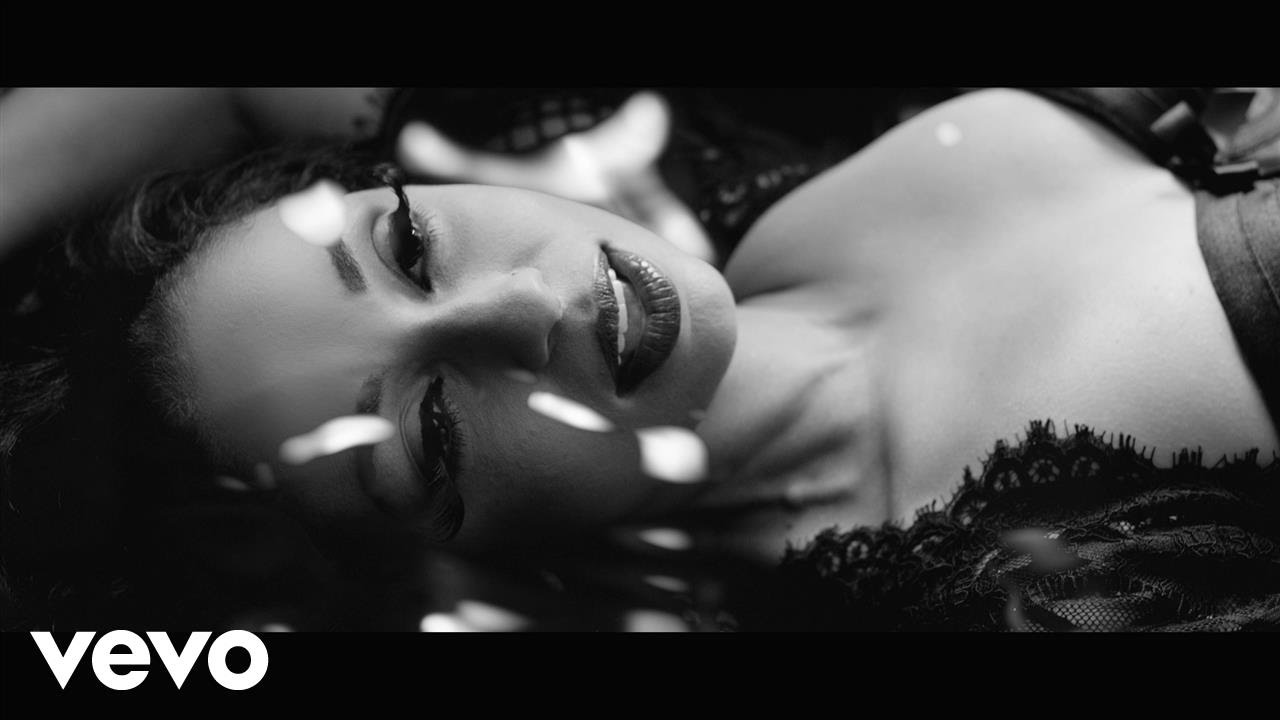 Mýa – “Coolin”