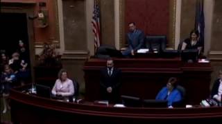 Alfie Boe sings 'Oh Danny Boy' to the Utah Senate