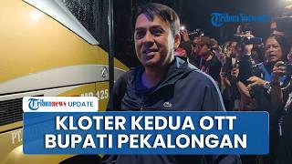 Naik Bus Pariwisata, Sekda Pemkab Pekalongan dan 10 Orang yang Terjaring OTT Tiba di KPK Jakarta