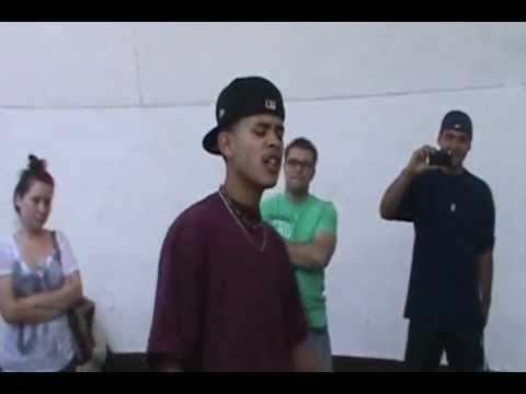 Tuneless vs Smiley Night