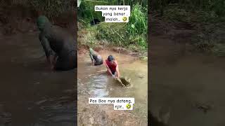 Download lagu kul1 ny4n9kul bikin ngakak 🤣 #shortviral #comedy #ngakak #gudanghiburan #viral mp3