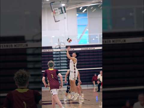 Fast Set to the Middle  | Men’s volleyball #shorts #volleyball #highlights