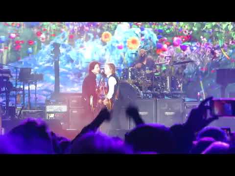 Golden Slumbers/Carry That Weight/The End - Paul McCartney (Buenos Aires 2024 2nd night)