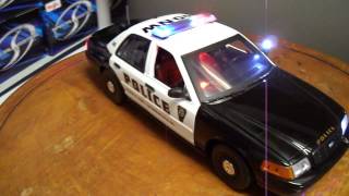 preview picture of video '1/18 City of NORWALK, Connecticut Police Unit with LIGHTS and SIREN WWW.PO-LIGHT.COM'