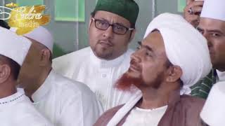 Download lagu Sholawat Ust. Arifin Ilham, Habib Umar bin Hafidz tersenyum | Shollallahu Robbuna 'Ala Nuril Mubin mp3