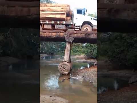 Caminhão carregado #like #automobile #viajar #trucking #fly #like #mercedes