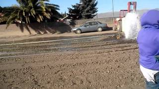 preview picture of video 'FLS In Soledad Ca Mission Road Broken Valve..'