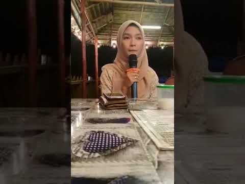 BERTAKHTA DI HATI - FARAHDHIYA