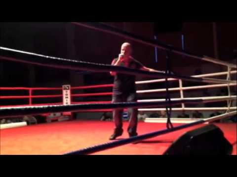 Kaidžas v ringu pred zápasom Tomi Kid vs Said Mbelwa