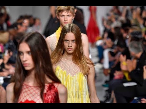 Model's Debut Calvin Klein Spring Summer 18