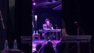 Cover art for pneumonoultramicroscopicsiicovolcanoconiosis