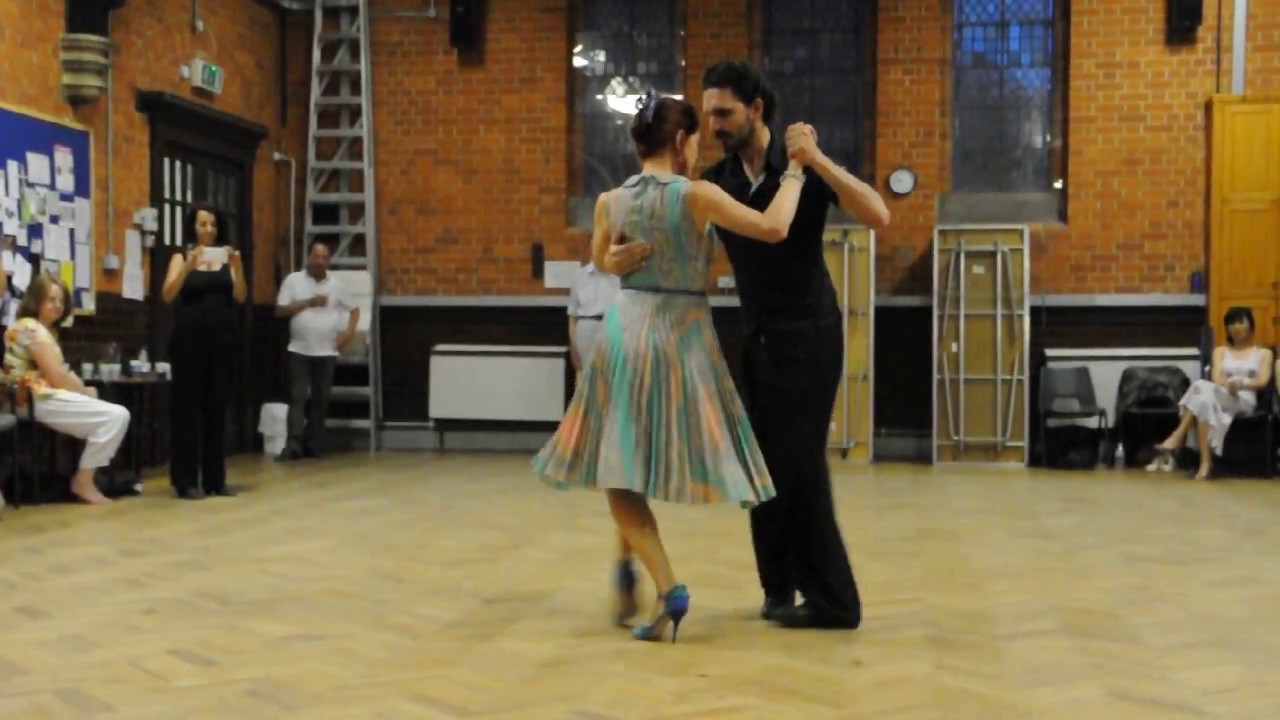 Alexandra Wood & Guillermo Torrens at Reading Tango Club. Sacadas