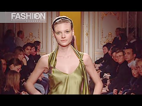 MILA SCHON Fall 2004 2005 Milan - Fashion Channel