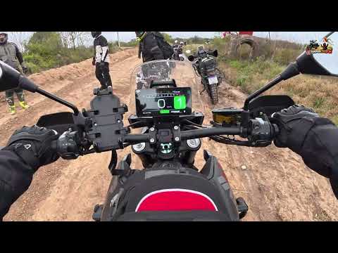 40 motos por tierra, barro y arena | Victoria → Las Cuevas (Parte 1) | Moto Morini Alltrhike 450