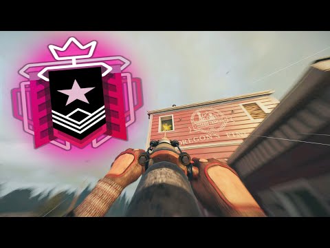 HOW A CONTROLLER CHAMPION CLUTCHES - Rainbow Six Siege Console