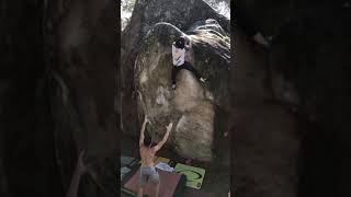 Video thumbnail of Duroxmanie direct, 7b (sit). Fontainebleau