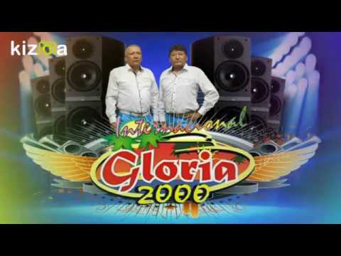 Gloria - 2000 Mix Muñeco de Cartón.