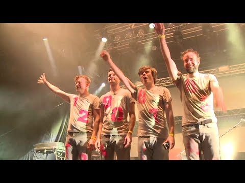 Tata Bojs - 25 let cyklace aneb tour domácí (Olomouc 7. 9. 2013) FULL HD