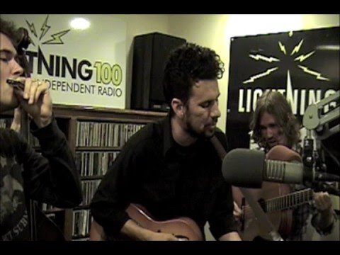 Old Crow Medicine Show - Mary's Kitchen - Live at Lightning 100 studio
