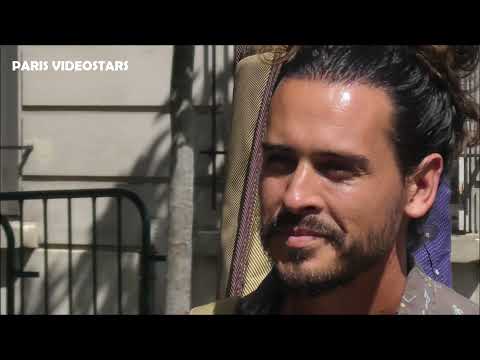 Flo Delavega @ Paris le 18 juin 2021 devant les studios du "Drive" pour la 1000e de l'émission radio