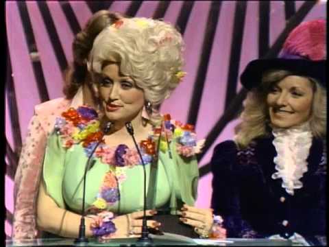 Dolly Parton Wins Country Album - AMA 1978