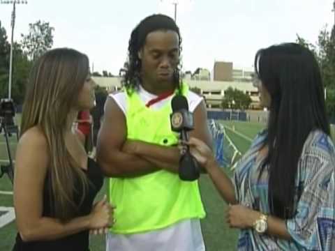 Las Senadoras con Ronaldinho