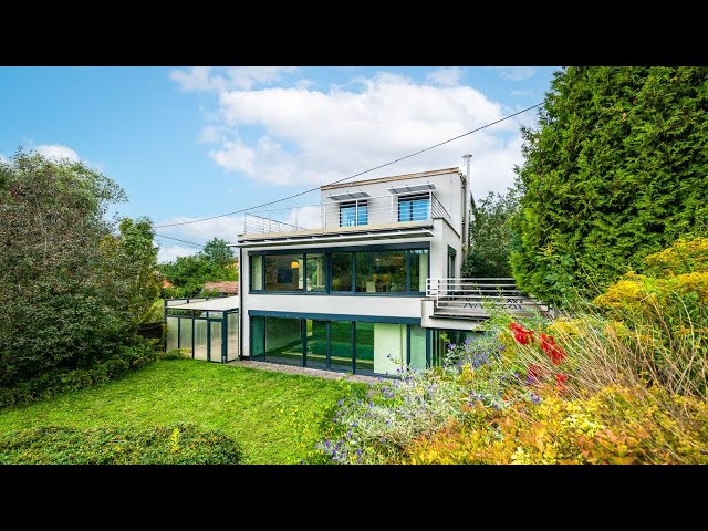 Prodej luxusní vily 6+kk, obec Lelekovice u Brna, garáž, vnitřní bazén, studio, vinný sklípek