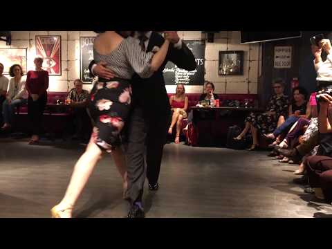 Jerry and Christine Tango in Paris 1/4 - "Otra Noche" Di Sarli