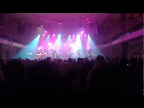 Tři Sestry - Květinový děti (Aleš Brichta - Výroční koncert ke 30ti letům na scéně)