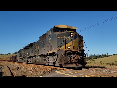 MRS - Passagem de dois trens em São Brás do Suaçuí em MG.
